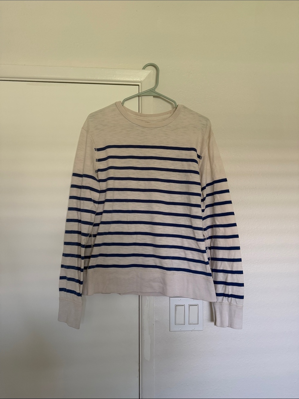 JCrew Striped pull over - Picture 1 of 4
